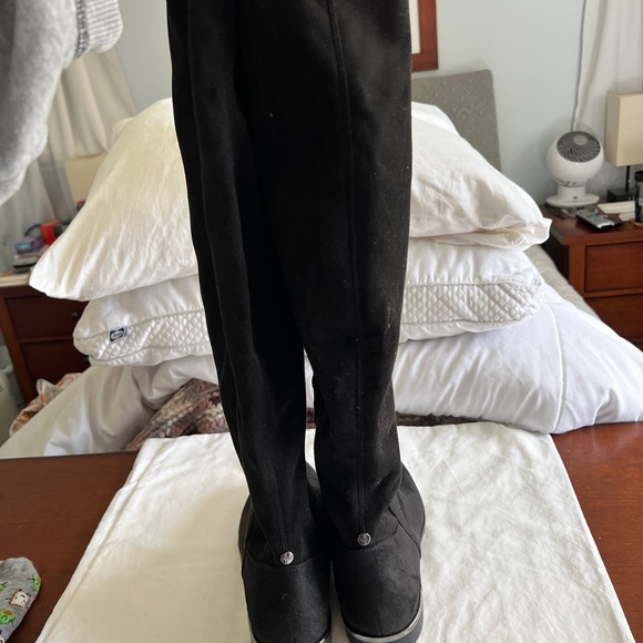 Knee high Nine West Black Suede Boots Size 9 1/2 - Picture 3 of 4